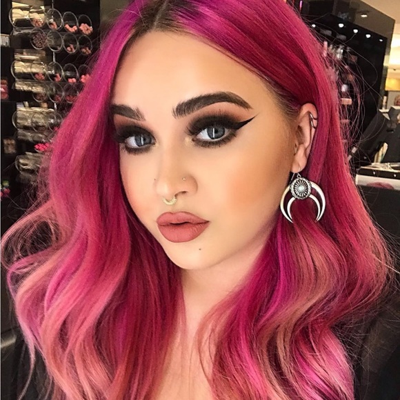 🧞‍♂️LE🧞‍♂️MAC Aladdin Collection Matte Lipstick- Princess Incognito - Picture 8 of 16